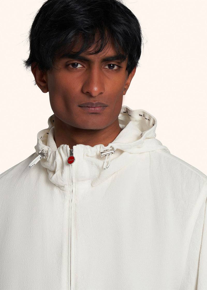 Kiton GIUBBOTTO LINO UW1715V0813C01 Acquista Ora