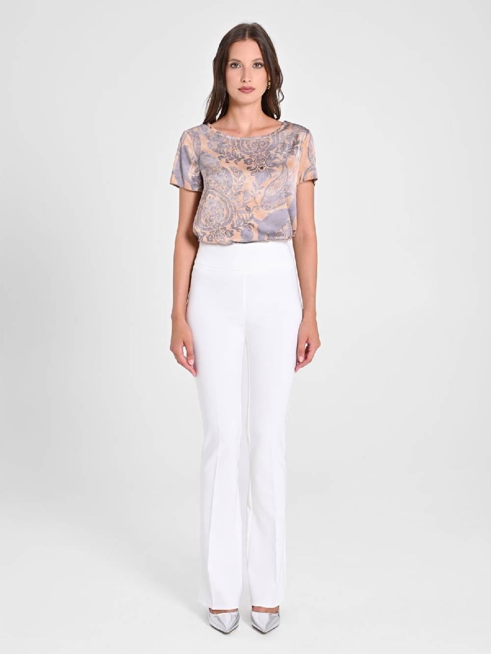 Rinascimento Pantaloni Flared in Tessuto Tecnico Bianco Offerta temporanea