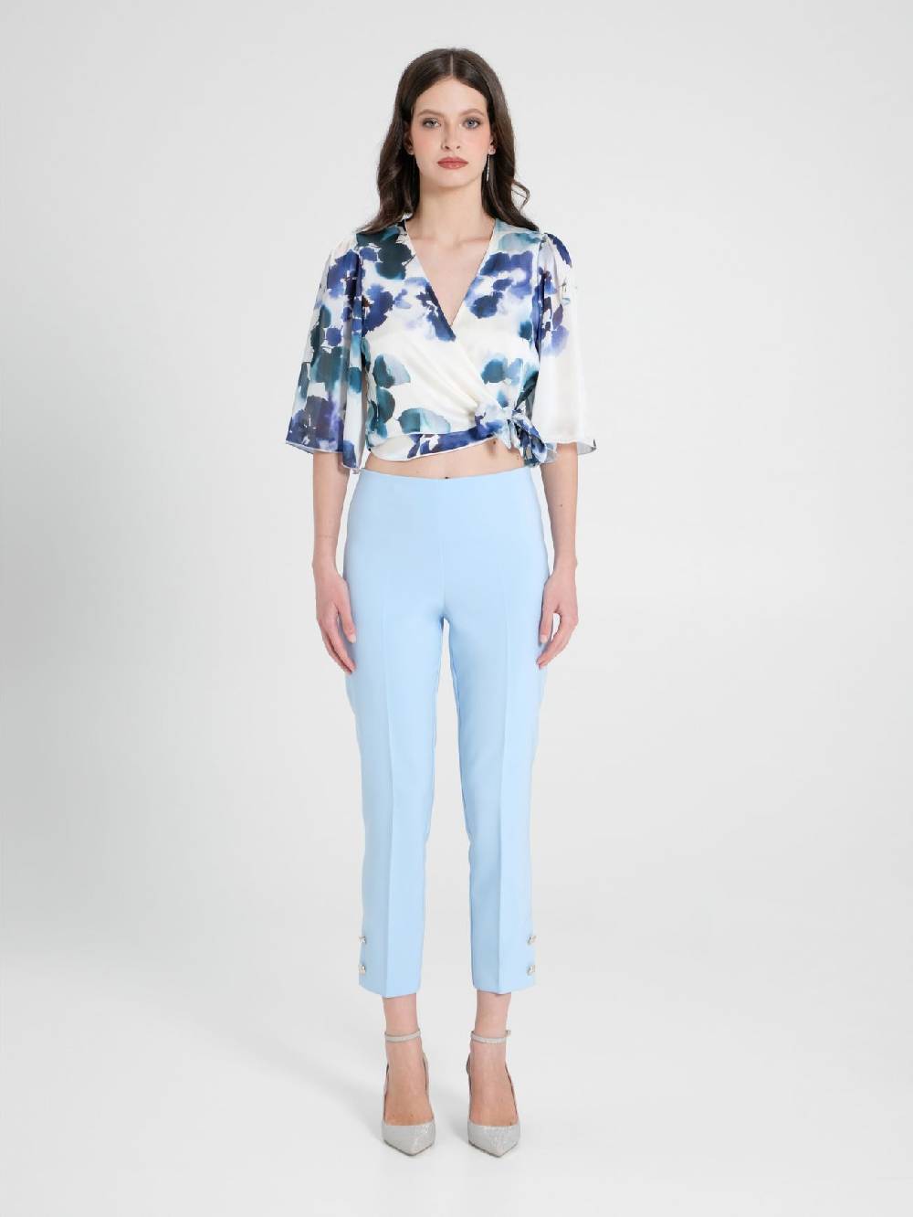 Rinascimento Pantaloni Slim in Tessuto Tecnico Azzurri Discount Store per i nuovi prodotti