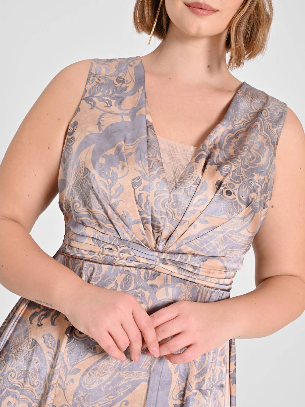 Rinascimento Abito curvy in raso stampa cachemire Offerte stagionali
