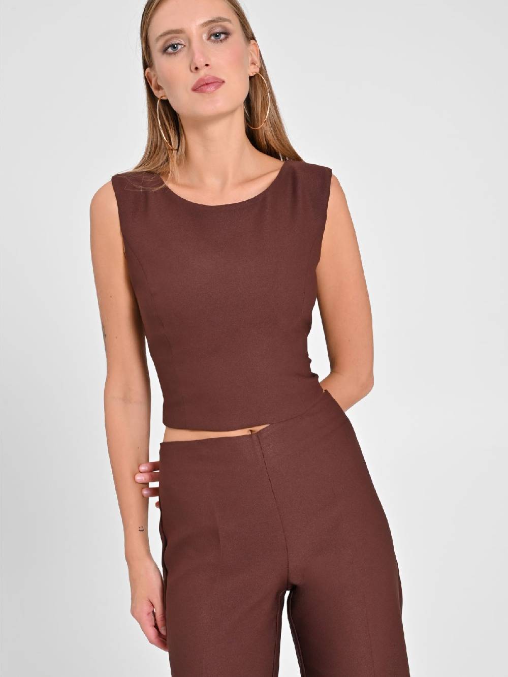 Rinascimento Top in in Envers Satin Marrone Super sconto