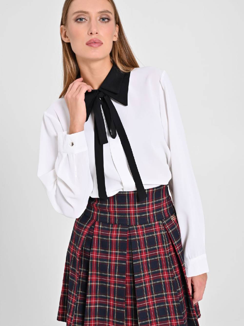 Rinascimento Blusa Bicolor con Cravattino Soddisfazione Garantita