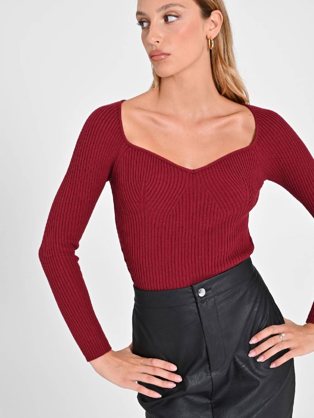 Rinascimento Maglia Bordeaux con Scollo a Cuore Latest stili