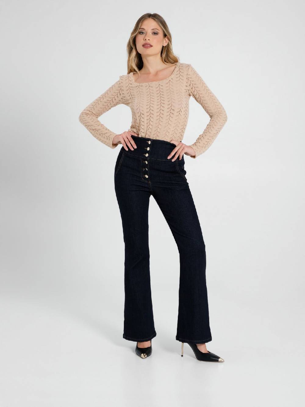 Rinascimento Jeans Flared a Vita Alta Fino al 60% di sconto