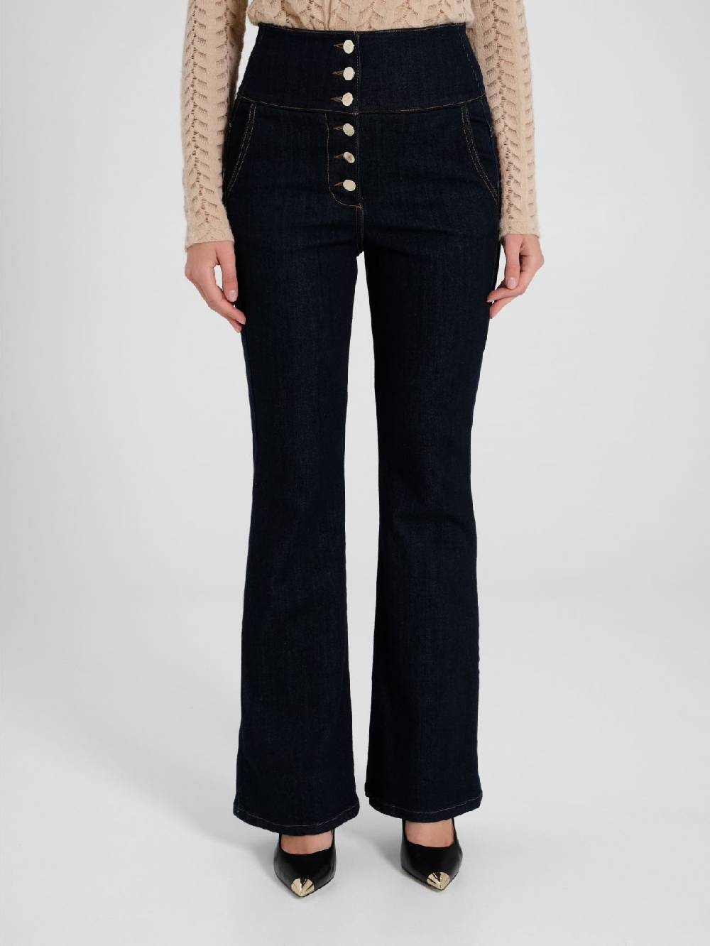 Rinascimento Jeans Flared a Vita Alta Fino al 60% di sconto