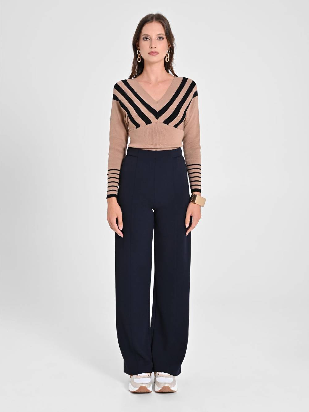 Rinascimento Pantaloni Cropped Blu Navy Ultimi tre giorni