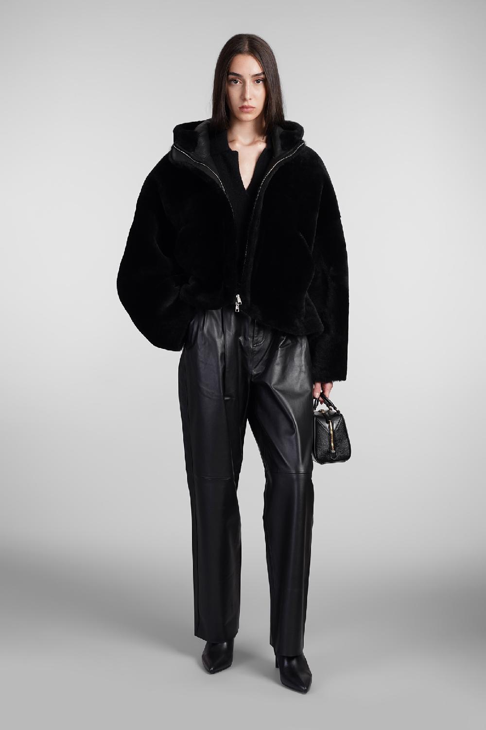 Deliberti Blancha Pelliccia in pelle nera cod. 407904 - Deliberti The Luxury Shopping Offerte