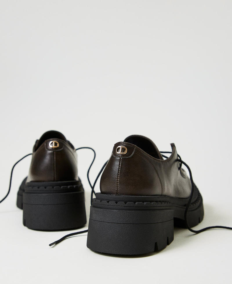 Scee by twin set Scarpe stringate con Oval T Saldi