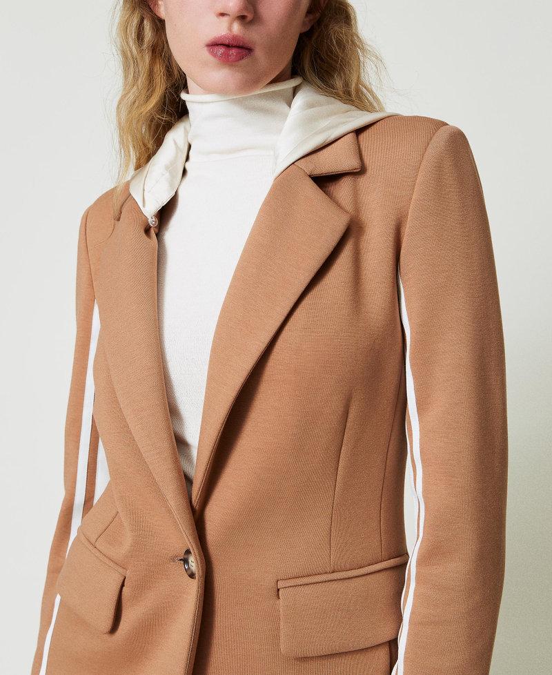 Scee by twin set Giacca blazer in tessuto scuba con cappuccio Offerta temporanea