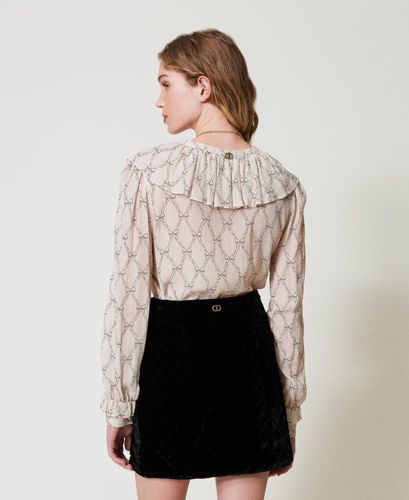 Scee by twin set Blusa in creponne con stampa fiocchi Spedizione gratuita