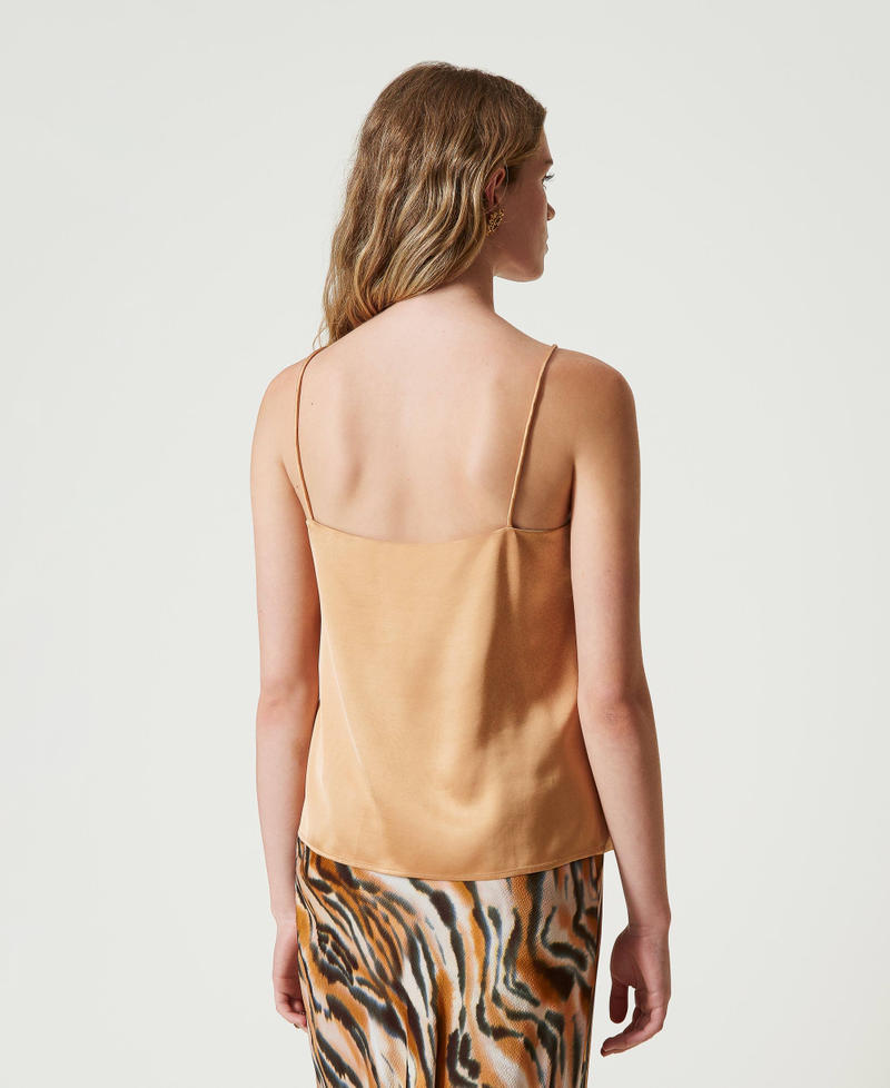 Scee by twin set Top in raso con scollo dritto Smaltimento dello stoccaggio