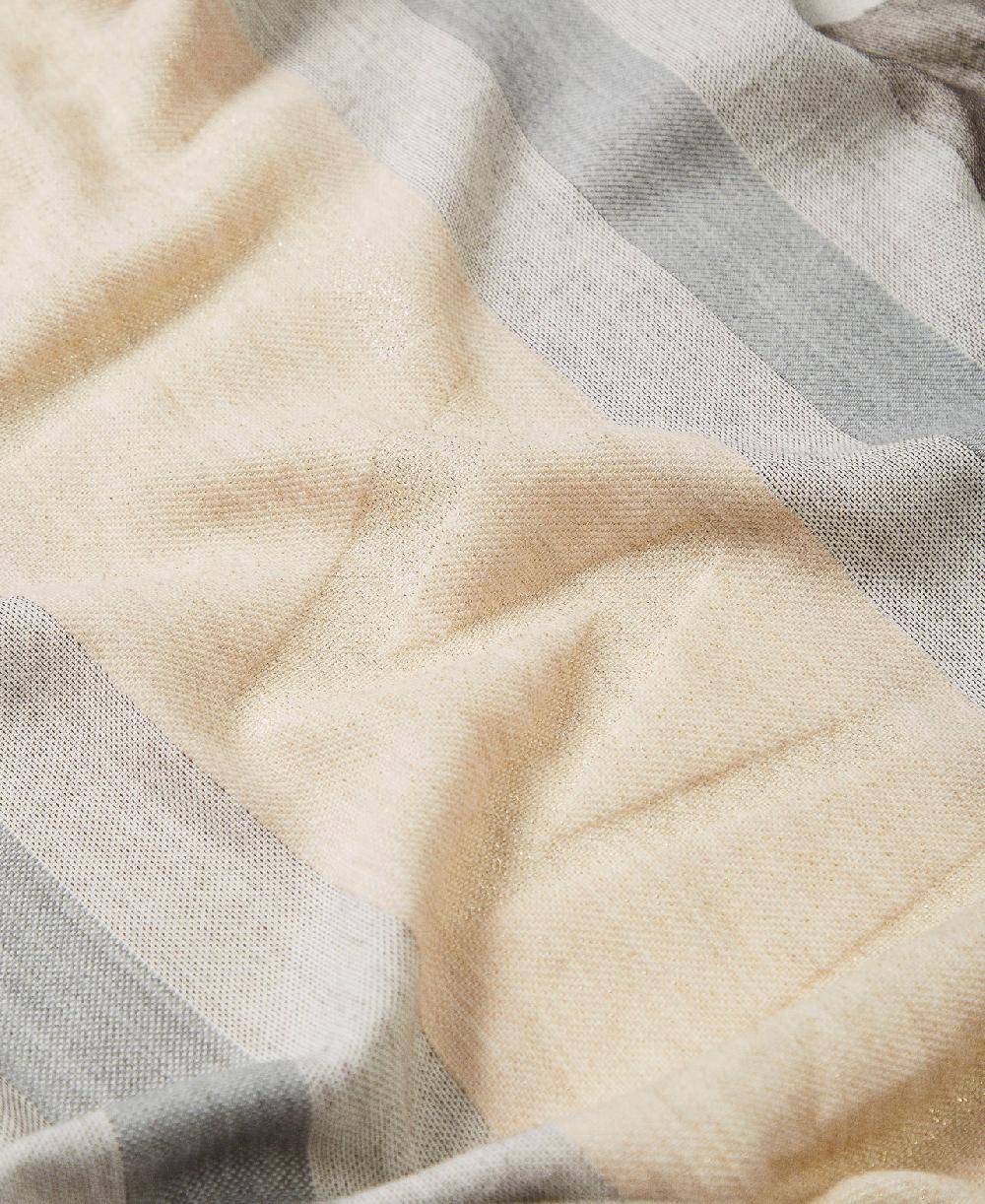 Scee by twin set Stola jacquard con Oval T Offerte speciali
