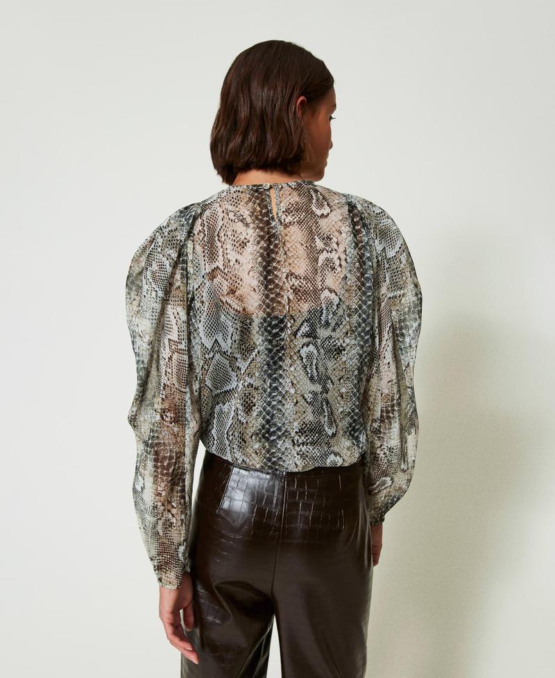 Scee by twin set Blusa in creponne con stampa snake ACQUISTA ORA