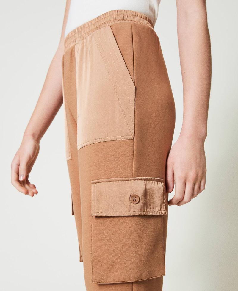 Scee by twin set Pantaloni cargo in tessuto scuba e raso Consegna Veloce