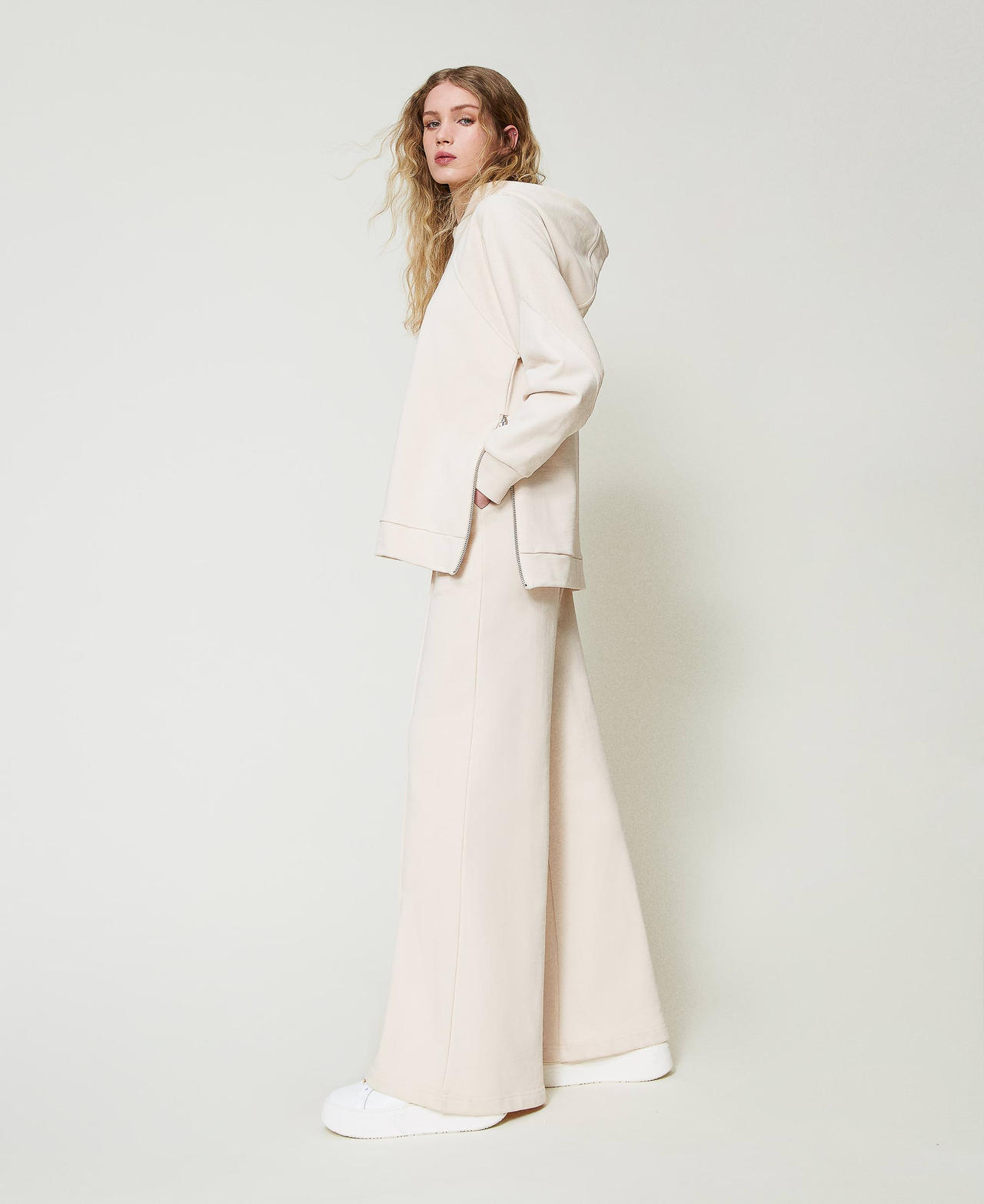 Scee by twin set Pantaloni a palazzo in felpa Promozione Limitata