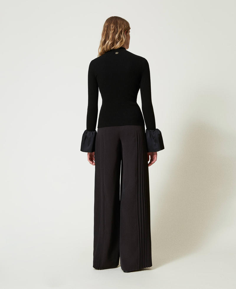 Scee by twin set Pantaloni a palazzo in georgette plissé Sconti questo mese