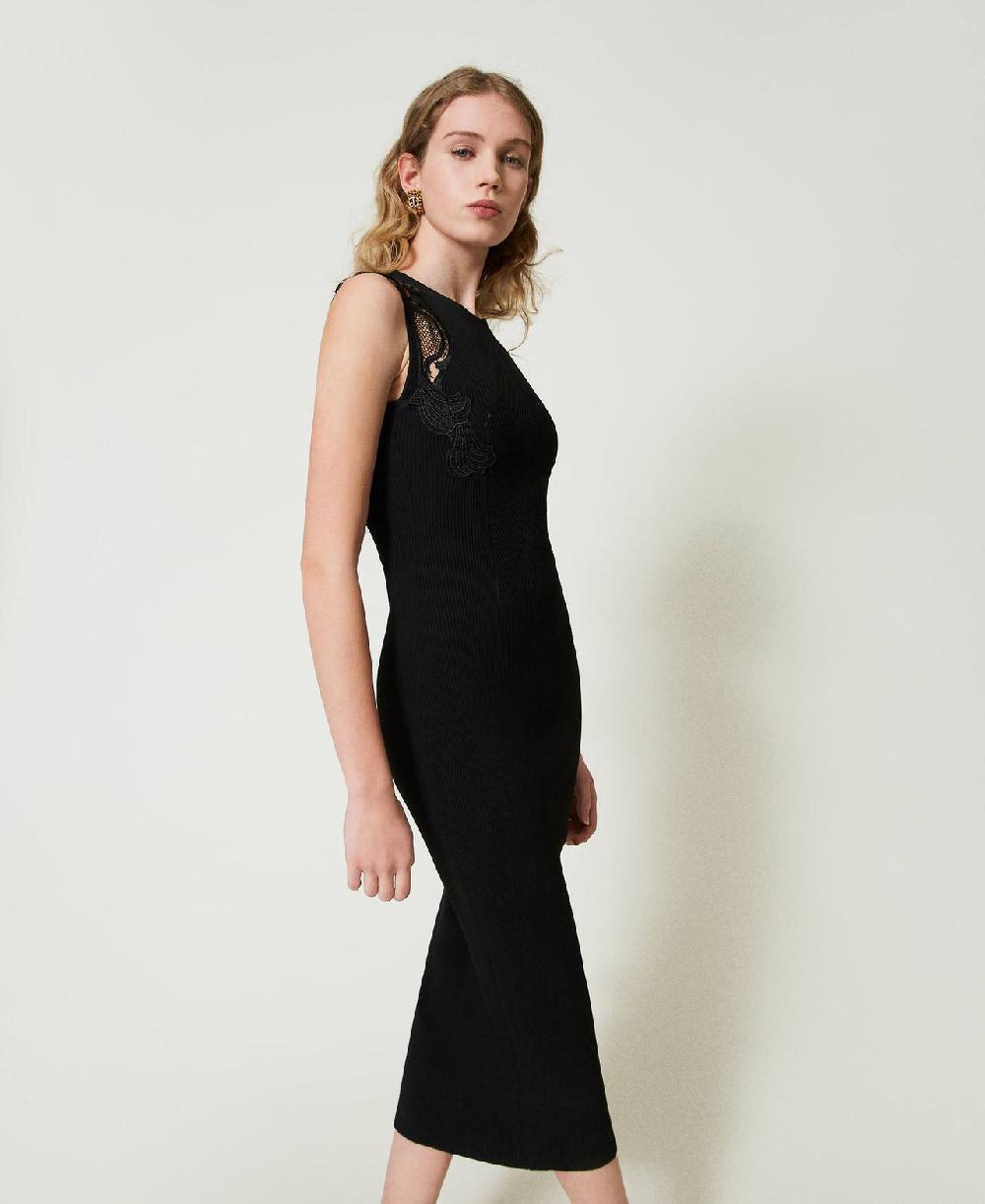 Scee by twin set Abito lungo in maglia con pizzo Ultimo giorno