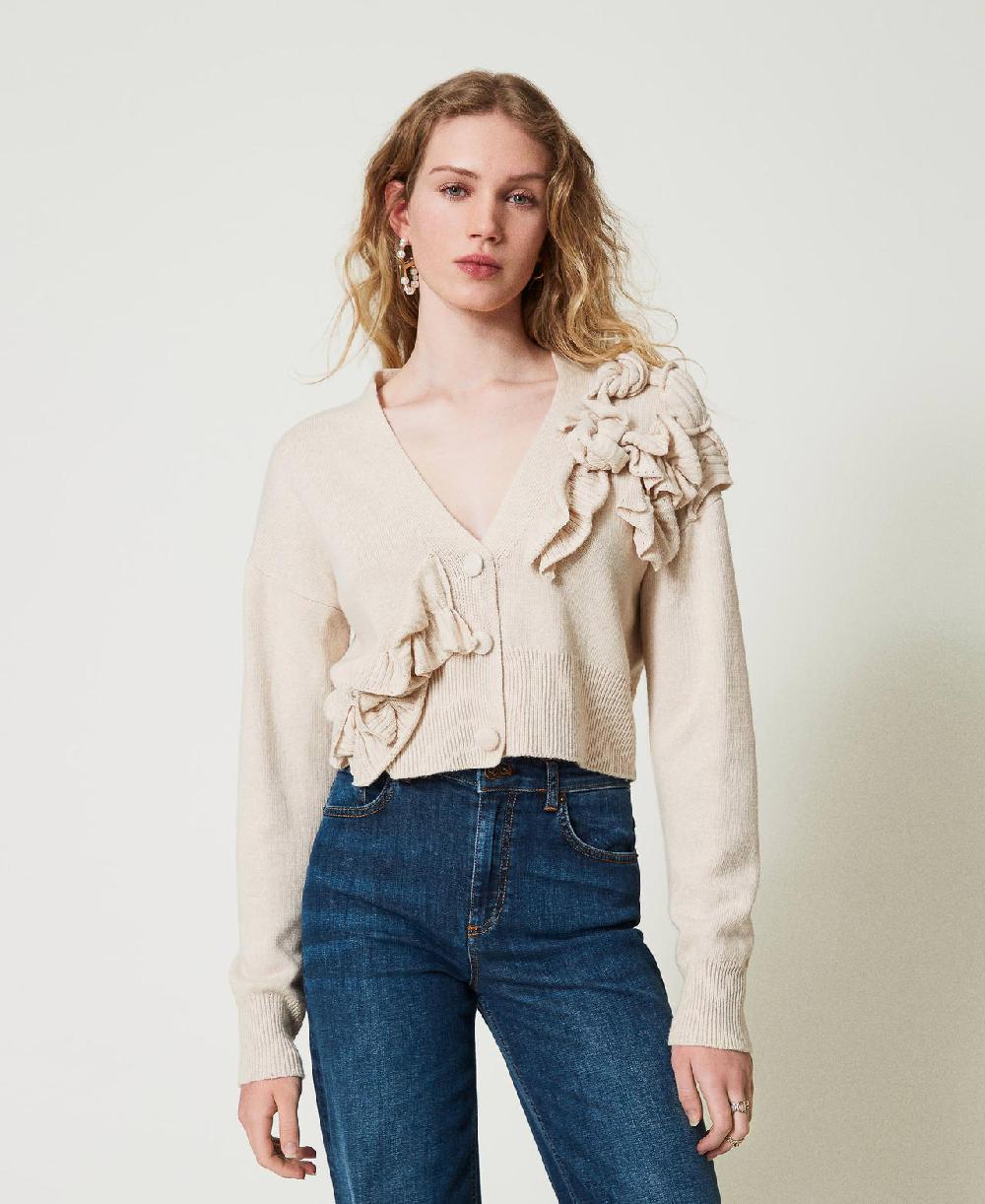 Scee by twin set Cardigan in misto lana con volant Fino al 65% di sconto
