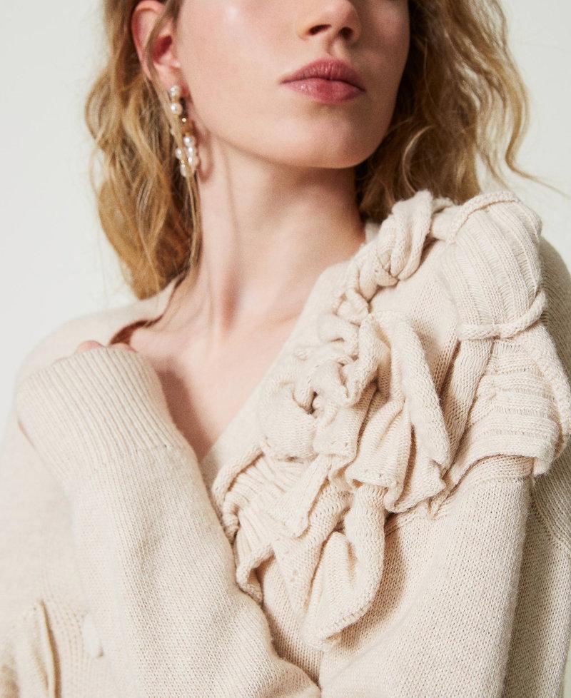 Scee by twin set Cardigan in misto lana con volant Fino al 65% di sconto
