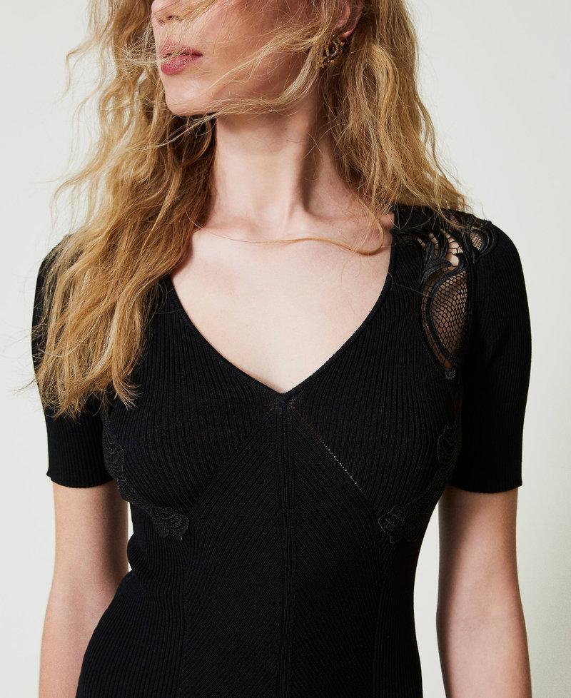 Scee by twin set Abito corto in maglia con pizzo 50% di sconto per tempo limitato