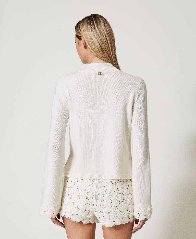 Scee by twin set Maglia lupetto in misto lana con ricamo Vendita