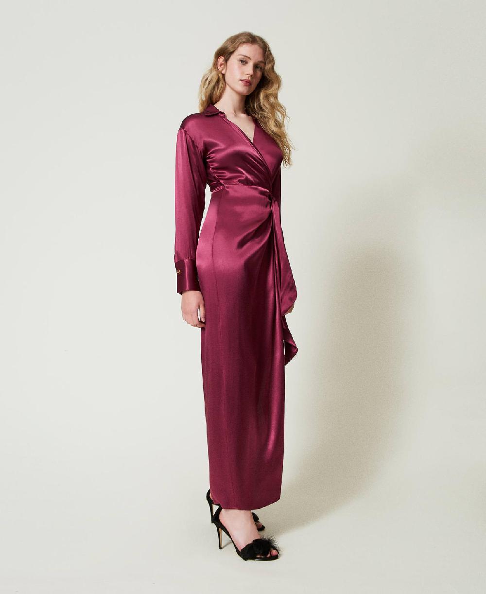 Scee by twin set Abito lungo in raso a portafoglio Fino al 60% di sconto
