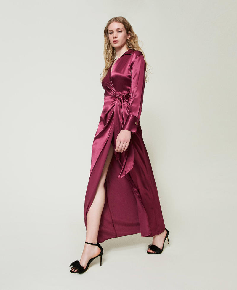 Scee by twin set Abito lungo in raso a portafoglio Fino al 60% di sconto