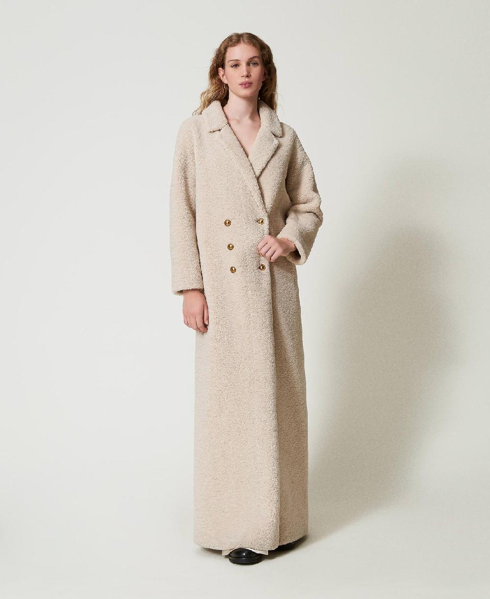 Scee by twin set Cappotto lungo doppiopetto in faux fur Sostegno trimestrale