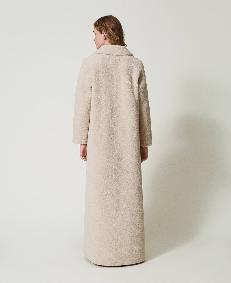 Scee by twin set Cappotto lungo doppiopetto in faux fur Sostegno trimestrale