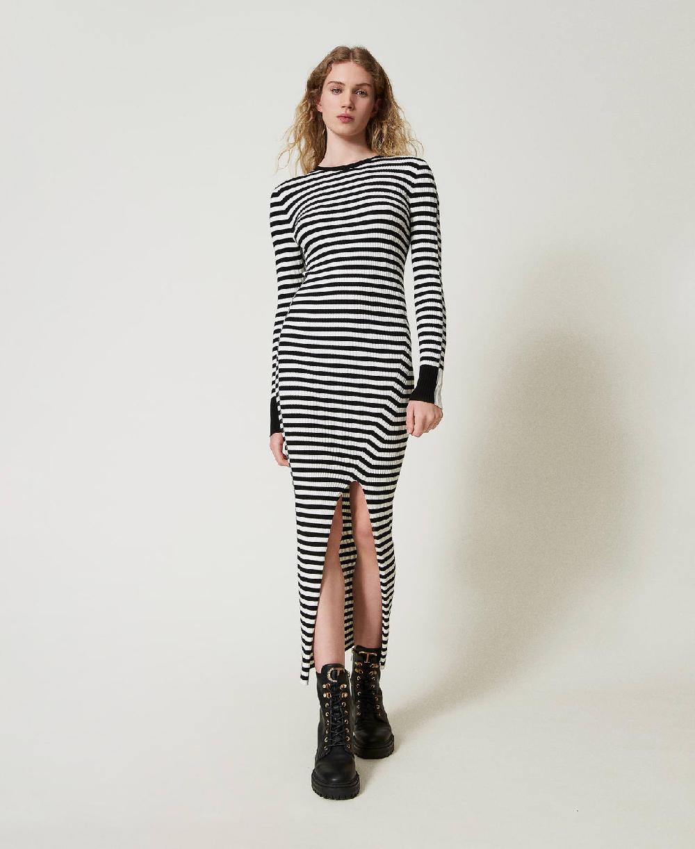 Scee by twin set Abito lungo in maglia a righe Nuovo
