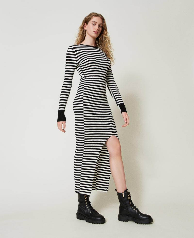 Scee by twin set Abito lungo in maglia a righe Nuovo