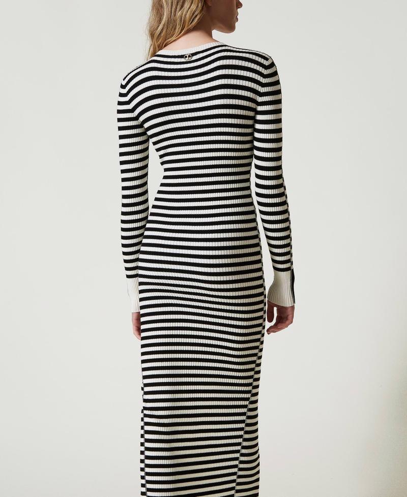 Scee by twin set Abito lungo in maglia a righe Nuovo