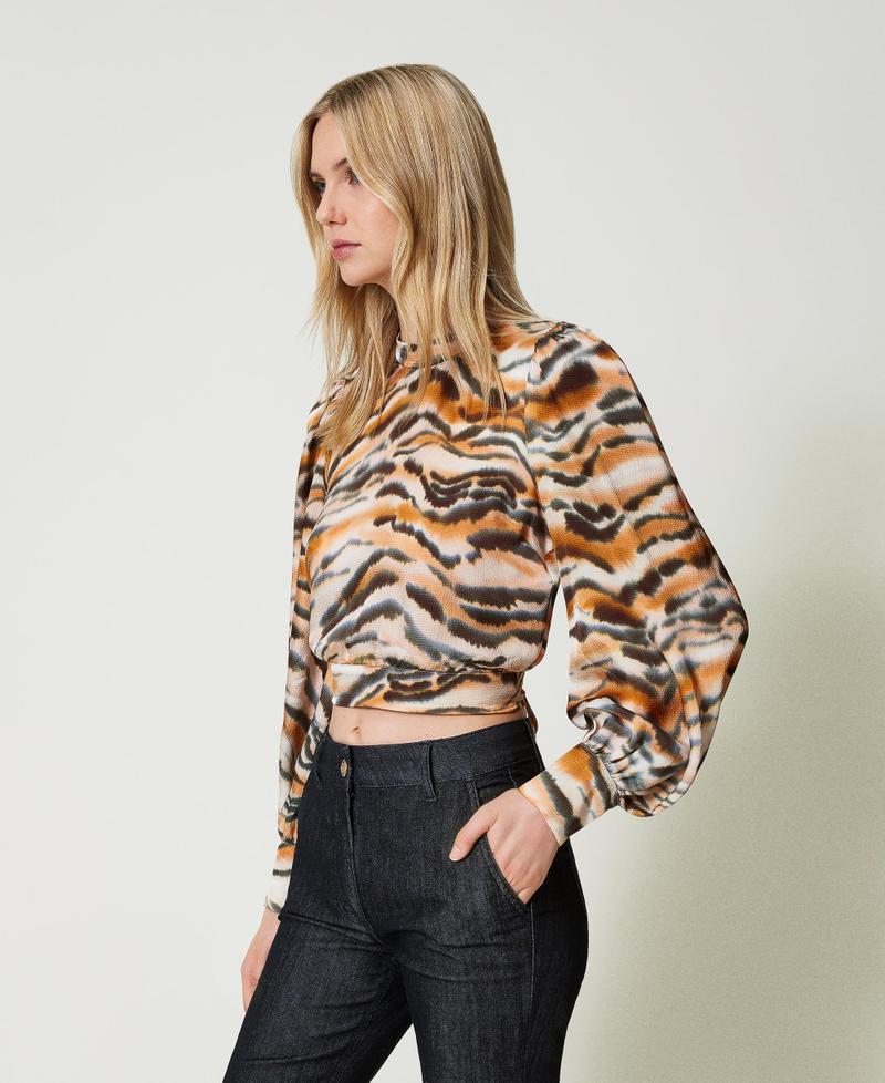 Scee by twin set Blusa cropped in raso animalier Promozione Limitata