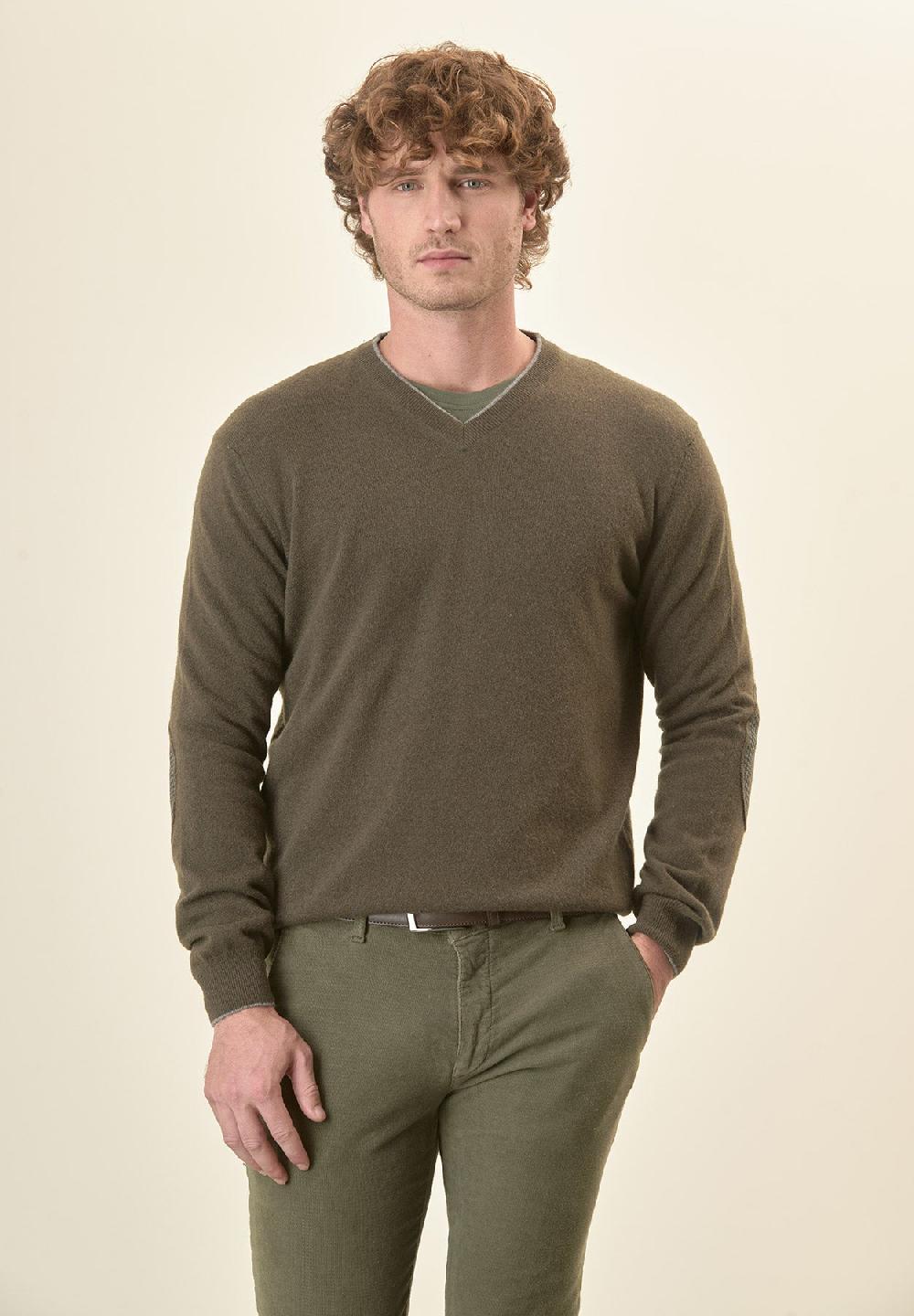 Angelico Scollo V verde militare toppe Liquidazione