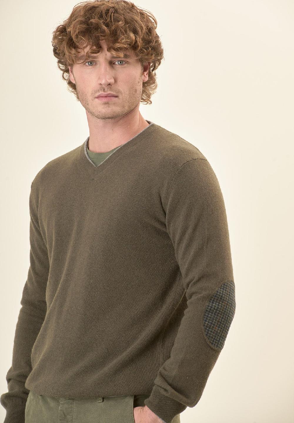 Angelico Scollo V verde militare toppe Liquidazione