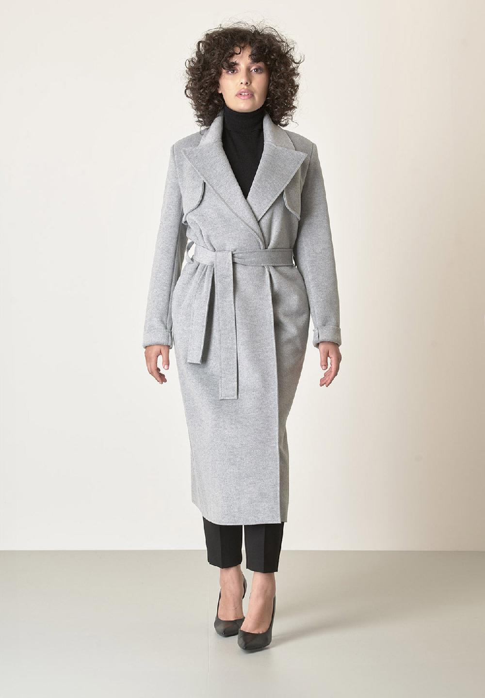 Angelico Cappotto grigio chiaro taglio vivo con cintura
