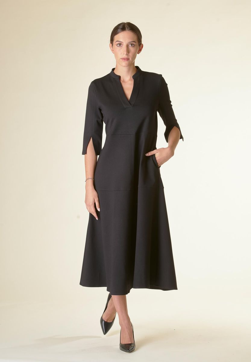 Angelico Vestito nero v midi svasato con cintura Acquista Ora