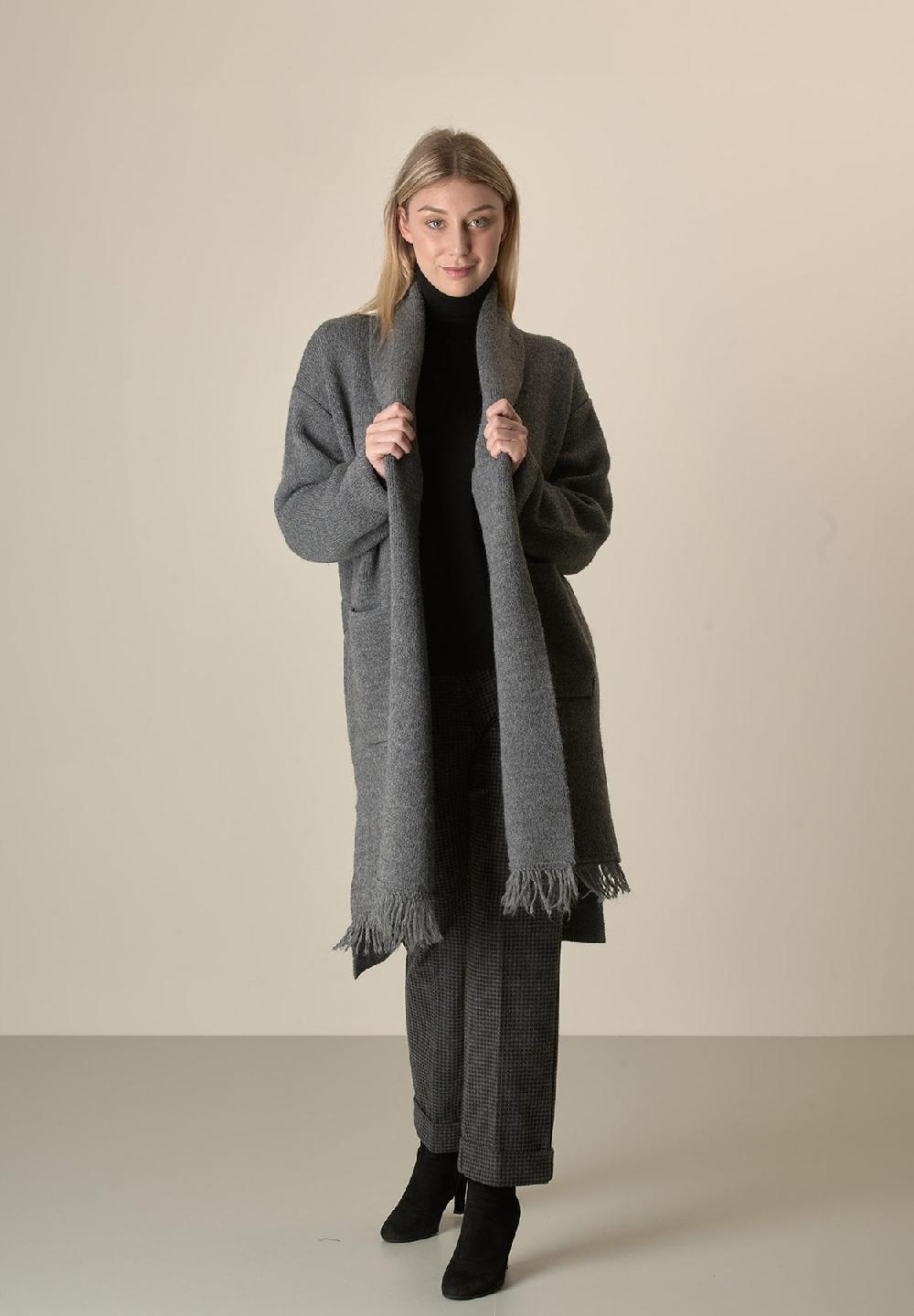 Angelico Cappotto in maglia antracite misto cashmere con frange Fino Al -60%